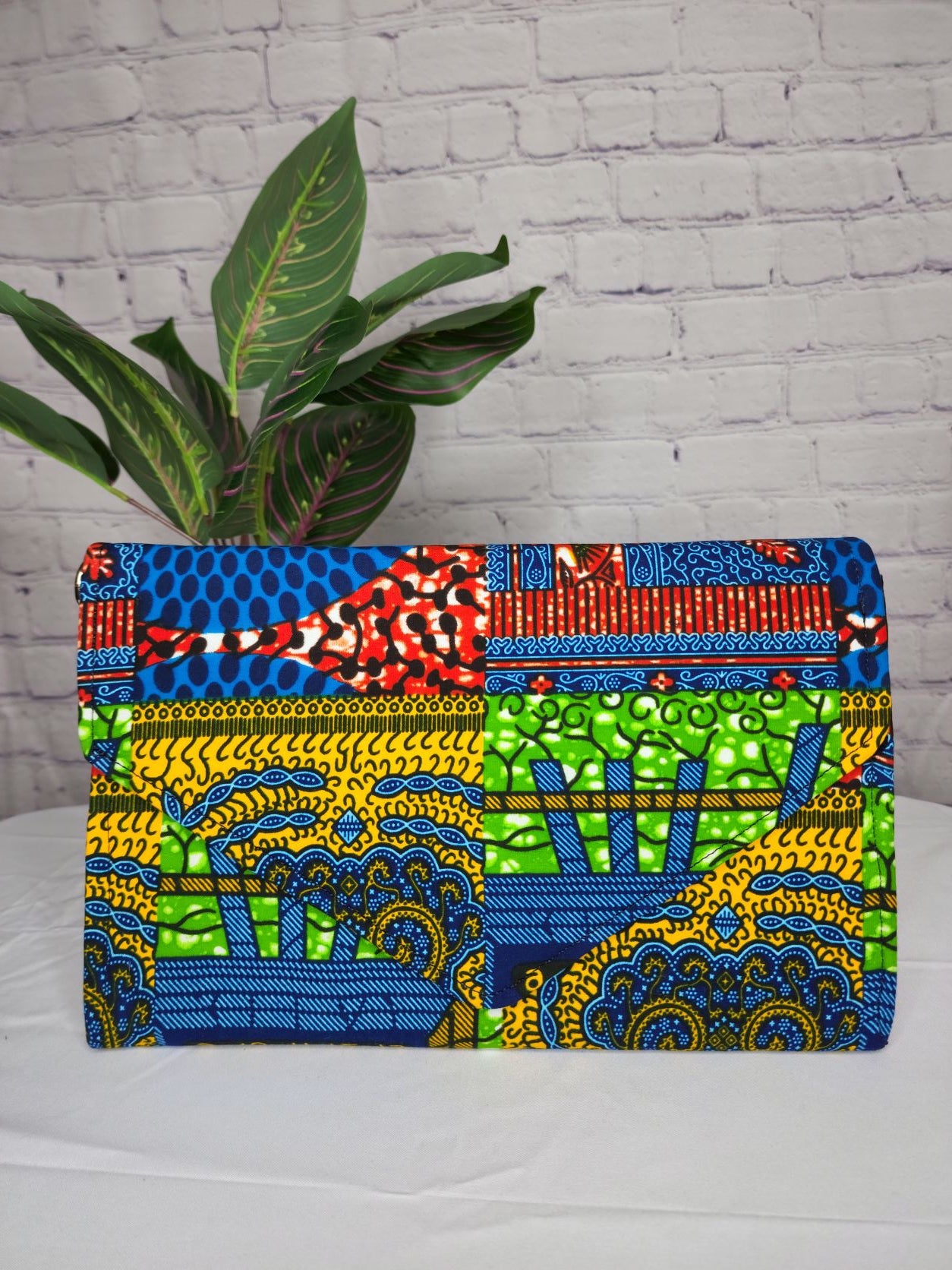 Enjoyment Ankara Clutch